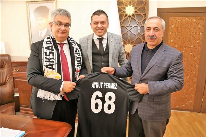 Aksaray Belediye Spor Kulübü yöneticilerinden Vali Pekmez´e ziyaret