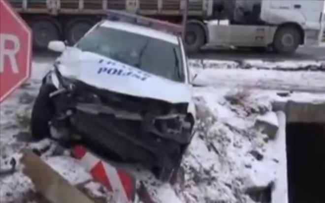 Görevli Polisler Kaza Yaptı | aksarayhaber68
