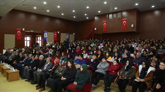 Anadolu Mektebi Yazar Okuma Programları devam ediyor