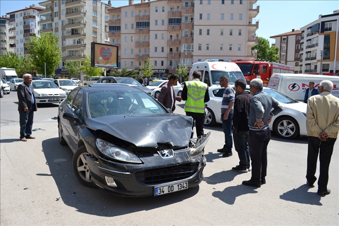 Aksaray´da trafik Kazası: 1 Yaralı