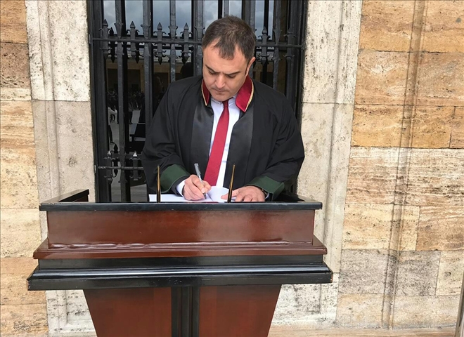 Aksaray Baro Başkanı Toprak,Anıtkabir Özel Defteri´ni imzaladı
