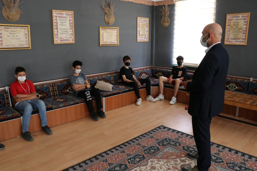 Aksaray’da öğrencilere Türkiye’ye model olacak burs desteği