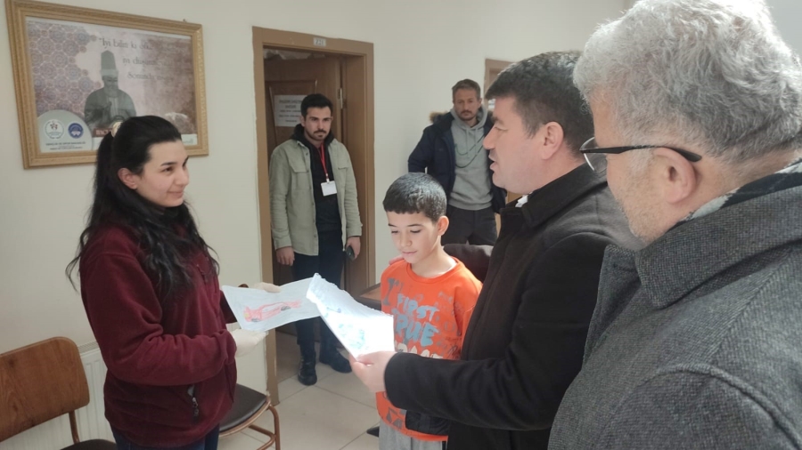 Aksaray Belediyesi depremzede vatandaşlarımızı yalnız bırakmıyor 