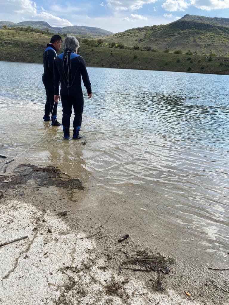 Aksaray’da iki genç serinlemek için girdikleri gölette can verdi