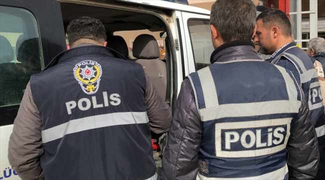 Aksaray´da Polis memurunu bıçaklayan cezaevi firarisi yakalandı