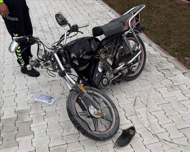 Sultanhanı İlçesinde motosiklet kazası:1 ağır yaralı