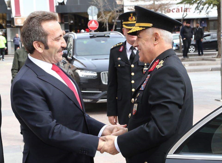 Jandarma Genel Komutanı Arif Çetin Valimiz Ali Mantı’ya ziyarette bulundu