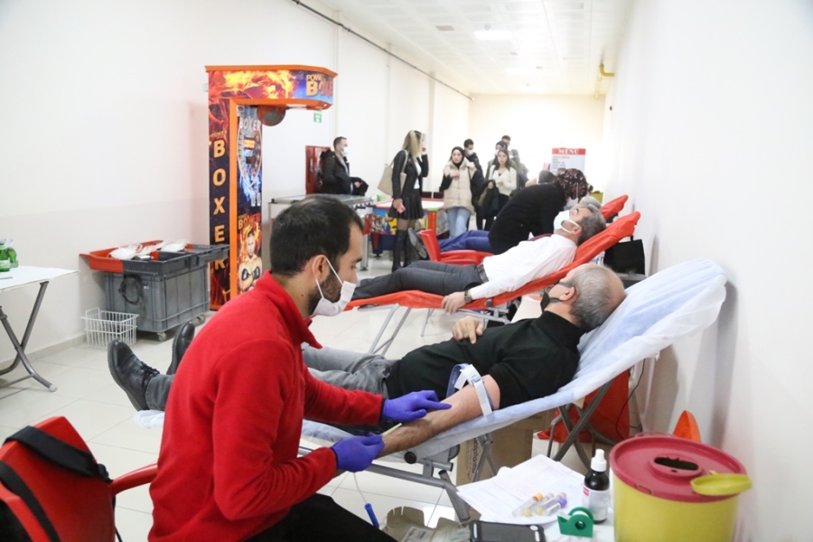 Aksaray Üniversitesi kan bağışı konusunda her zaman duyarlı