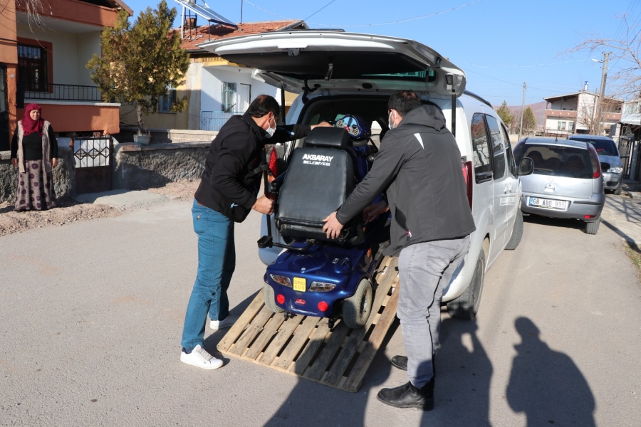 Akülü aracı çalınan engelli vatandaşa belediye yardım eli uzattı