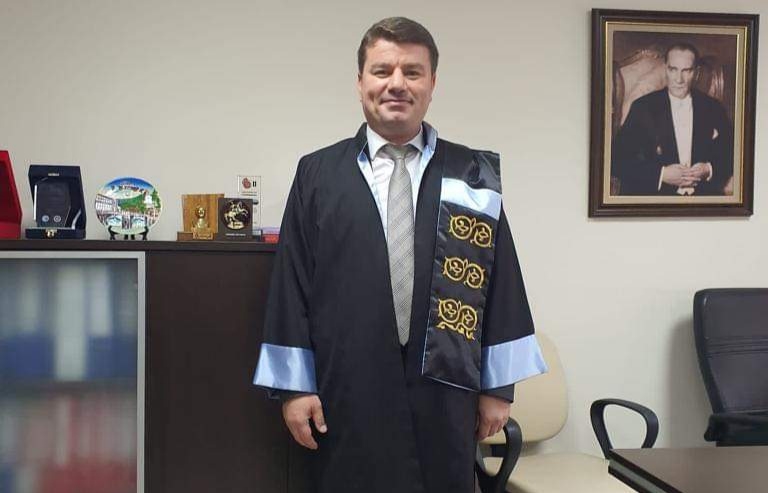 Aksaray Belediye Başkanı Evren Dinçer Doktor ünvanı aldı