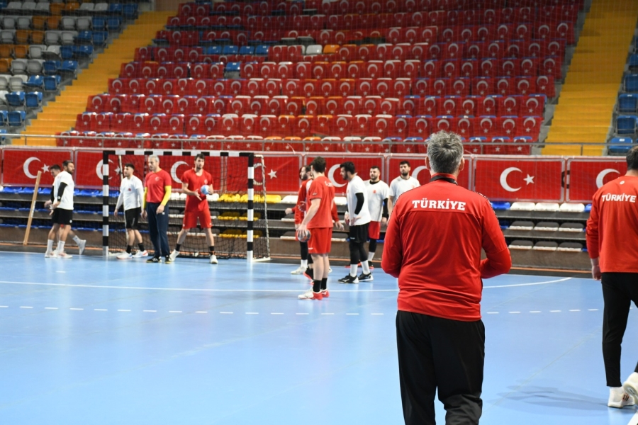 A Milli Takım Yunanistan maçı hazırlıklarını tamamladı