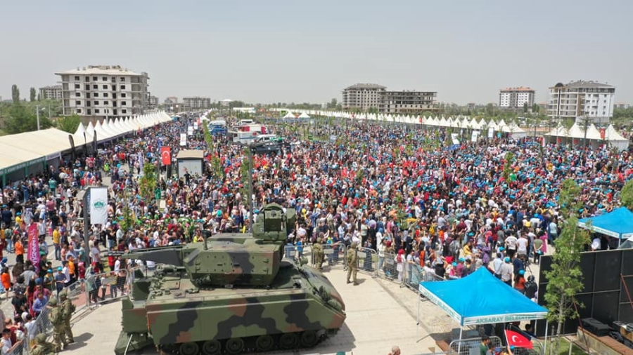 Bilim festivaline yoğun ilgi! İlk gün 100 bin kişi ziyaret etti