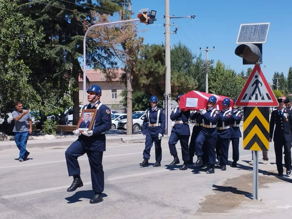 Aksaraylı Uzman Jandarma Çavuş geçirdiği kalp krizi sonucu hayatını kaybetti