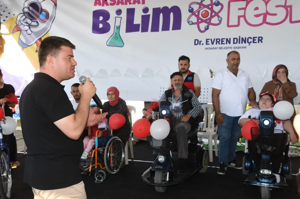 Aksaray Belediyesi engellilere akülü araçlarını teslim etti