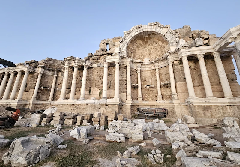  Antik dönemin en büyüklerinden 2 bin 200 yıllık çeşme, restore ediliyor