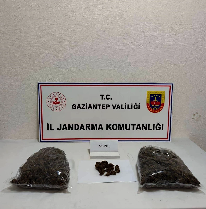 Valizinden 5 kilo uyuşturucu çıkan şüpheli tutuklandı