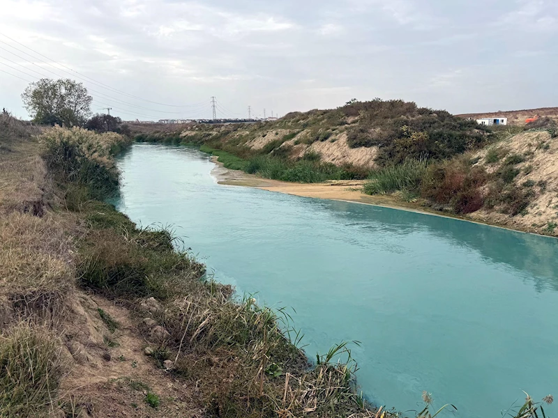 Çorlu Deresi kirlilikten turkuaz renge büründü, ağır kokular yayıldı