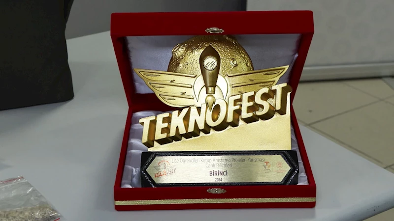 İstanbul - TEKNOFEST birincisi Kristal Toprak Takımı eksi 60 derecede besinleri koruyan çanta geliştirdi