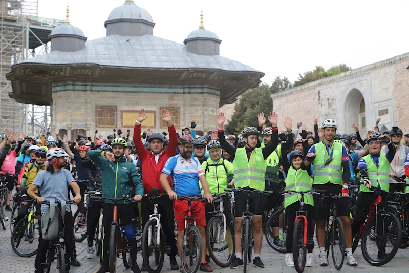 Bisikletliler Tarihi Yarımada’da Pedal Çevirdi 