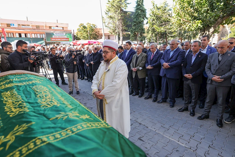 Özgür Özel, eski Ayaş Belediye Başkanı