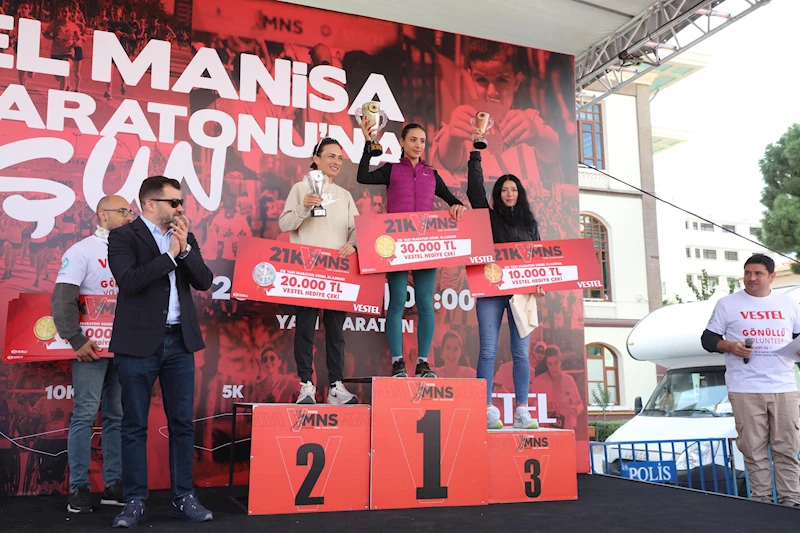 Uluslararası Manisa yarı maratonu koşuldu