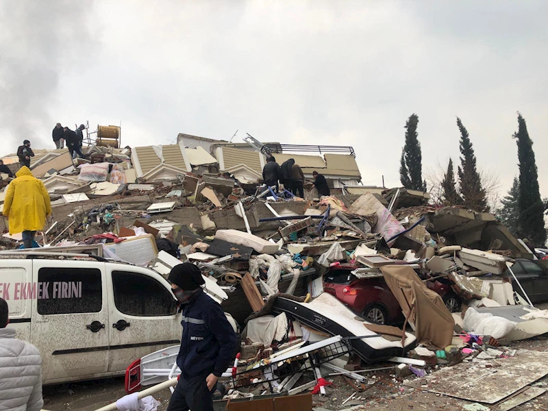 Depremde 76 kişinin öldüğü bina için 8 kamu görevlisine soruşturma