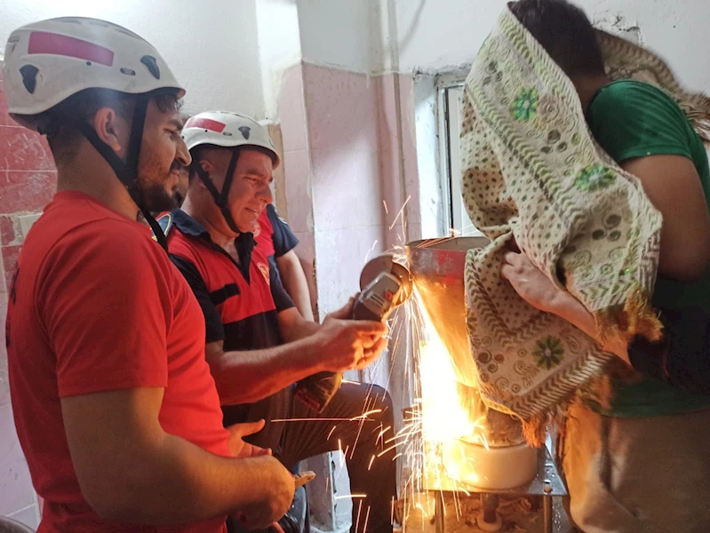 Fırıncı çırağı elini hamur makinesine kaptırdı