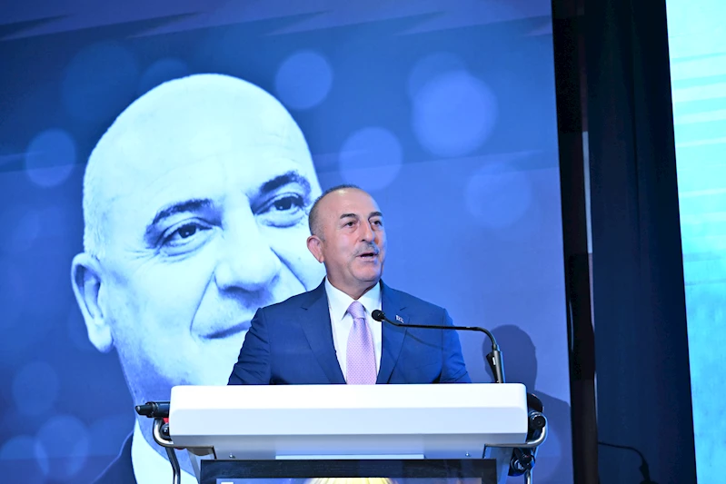 Mevlüt Çavuşoğlu: Siyasi partilerin arasında bir yumuşamanın olması ülkemiz hayrınadır