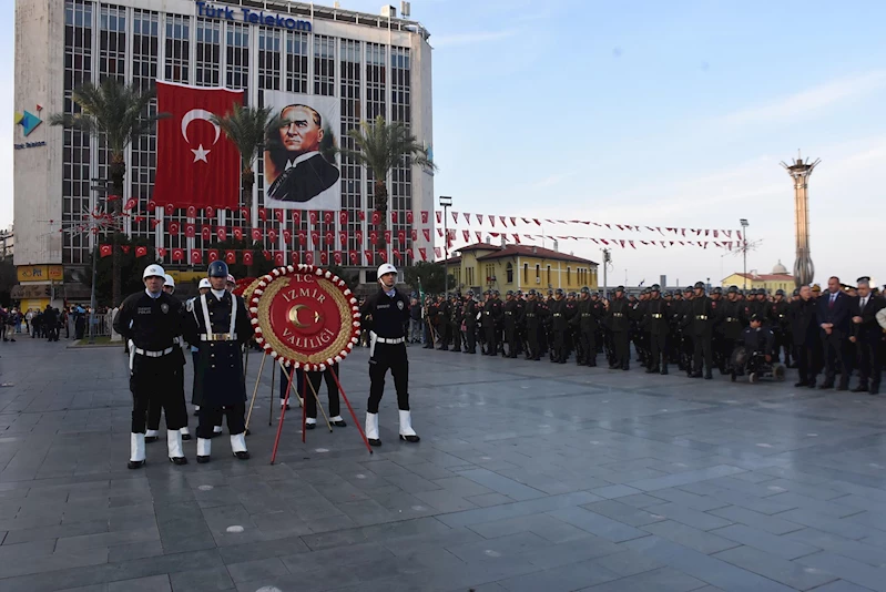 İZMİR Ulu Önder Atatürk, İzmir