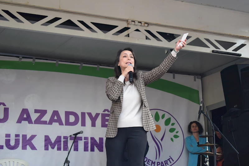 Tülay Hatimoğulları: Uzatılan el barış eliyse o eli tutmaya hazırız 