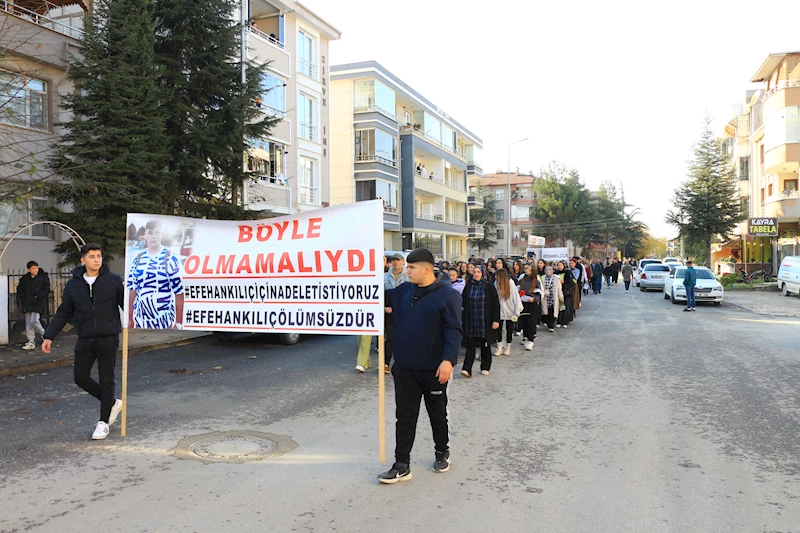 Efehan’ın ölümüne neden olan alkollü sürücüye verilen cezaya yürüyüşlü tepki