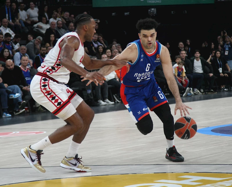 Anadolu Efes - AS Monaco: 69-81