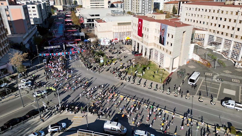 Gaziantep’te Gazi Yarı Maratonu başladı