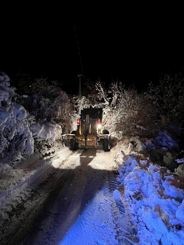 Elazığ’da 5 köy yolu ulaşıma kapandı