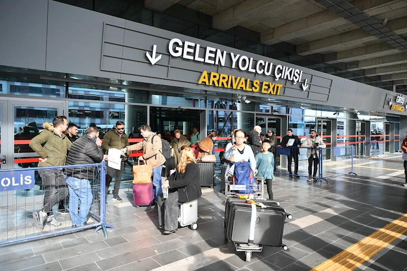 Polonyalı 189 turist, charter uçuşu ile Erciyes