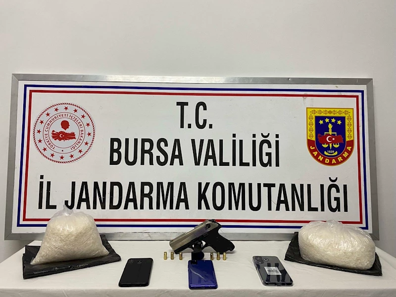 Bursa’da uyuşturucu operasyonu; 3 gözaltı