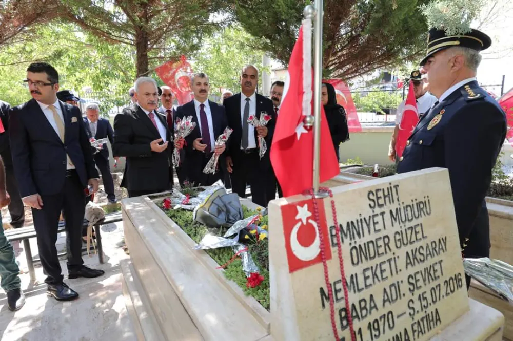 Aksaray’da 15 Temmuz Demokrasi ve Milli Birlik Günü etkinlikleri şehitliği ziyaretle başladı