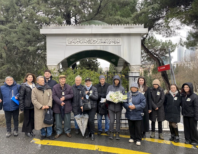 İstanbul - Safiye Ayla Targan mezarı başında anıldı