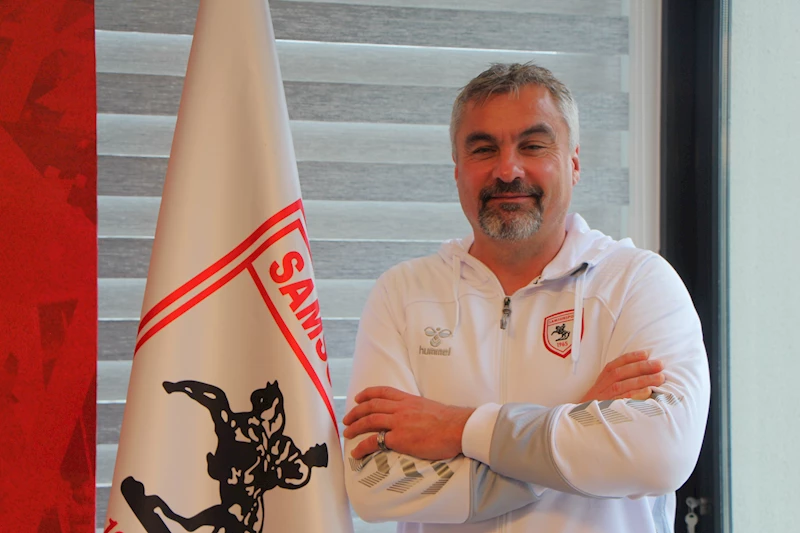 Samsunspor Teknik Direktörü Reis: Hedefimiz takımın en iyi sezonuna imza atmak (VİDEO EKLENDİ)