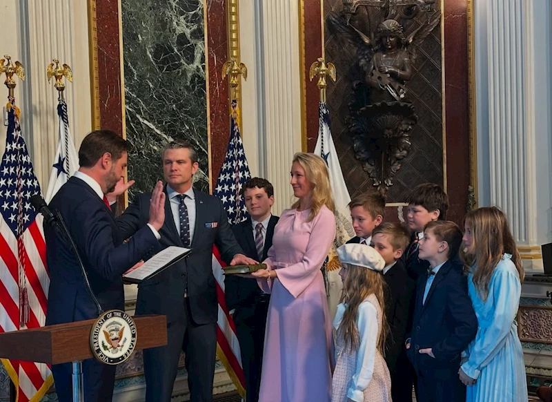 Pete Hegseth, ABD Savunma Bakanı olarak yemin edip görevine başladı