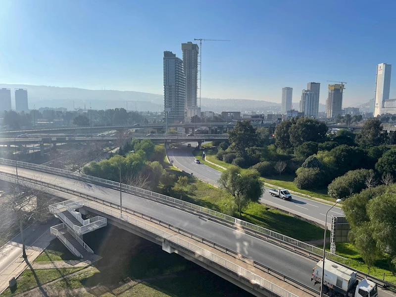 İzmir açıklarında 3.9 büyüklüğünde deprem