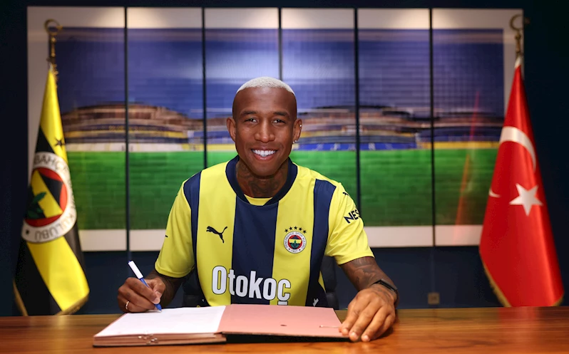 Fenerbahçe, Anderson Talisca ile 1,5 yıllık sözleşme imzaladı 