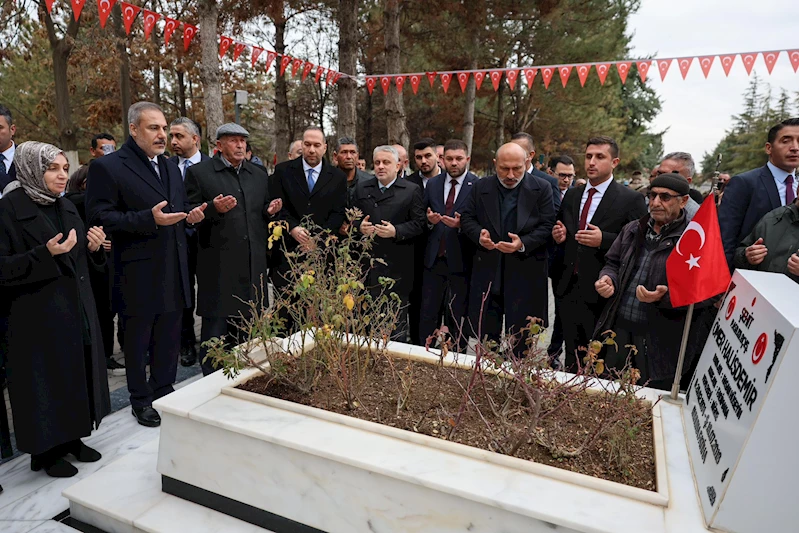 Bakan Fidan: Yaptırımlar kalksın, Suriye