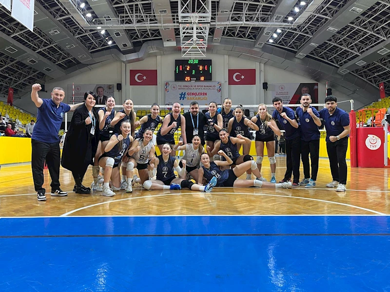 KZY Voleybol yarı finalde