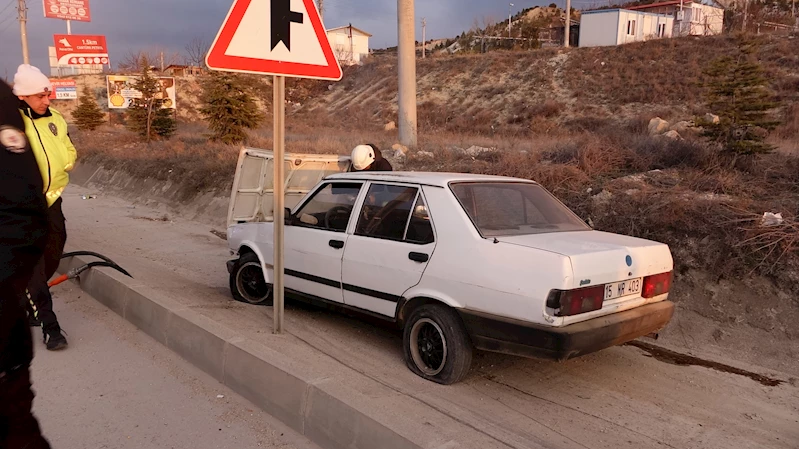 Polisten kaçarken otomobiliyle 5 araca çarptı; gözaltına alınan sürücüye 63 bin lira ceza