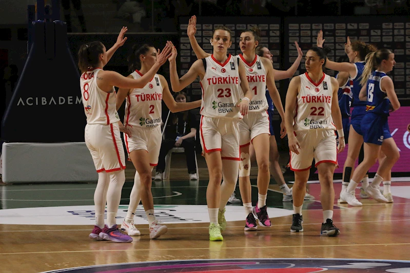 A Milli Kadın Basketbol Takımı, İzlanda’yı da yenerek 5’te 5 yaptı / Ek fotoğraflar