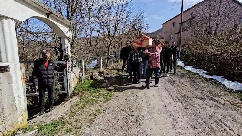 Gülnur ile onu öldürüp intihar eden eski eşi toprağa verildi