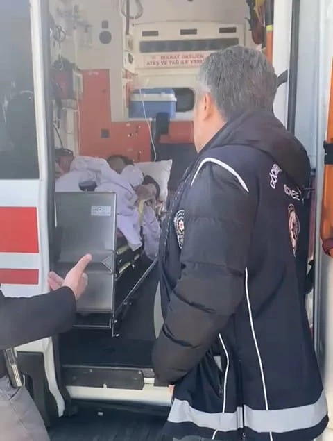 Ambulansta kaçak göçmen yakalandı