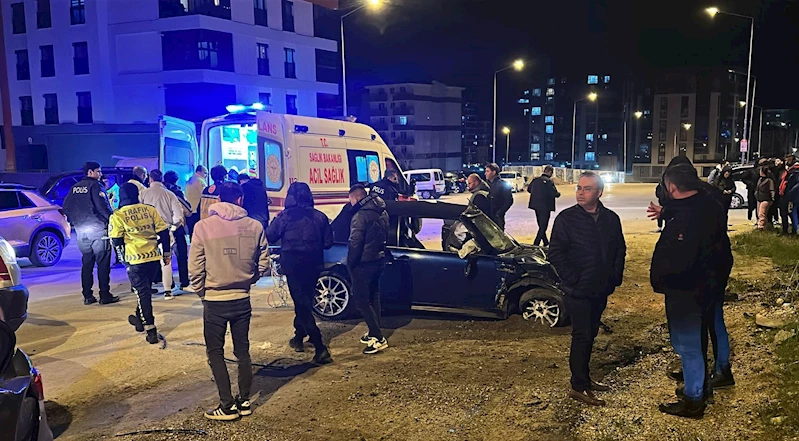 Edirne’de iki otomobilin çarpıştığı kaza kamerada: 4 yaralı