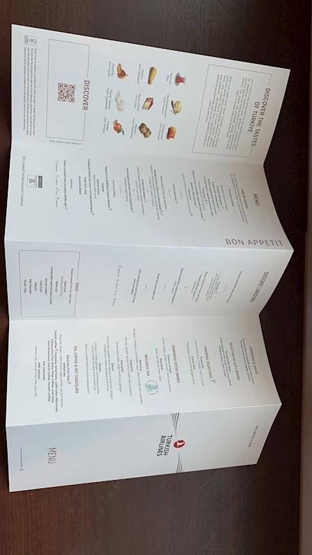 İstanbul - THY’den Business Class yolcularına 3 dilde yemek menüsü kartı